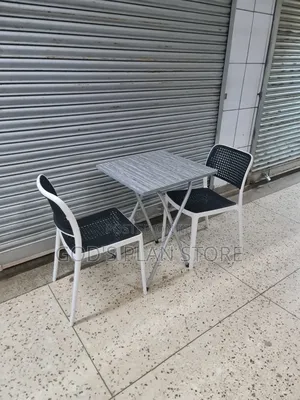 Centre Wooden Dining Foldable Table and Chairs