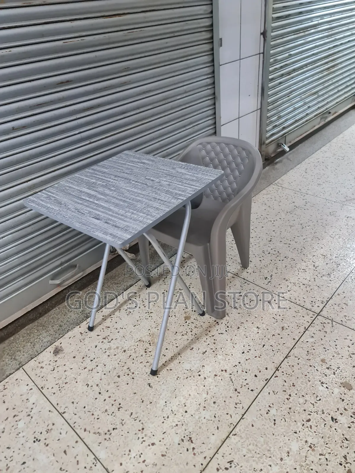 Comfortable Reading Chair and Table Reading Table and Chair