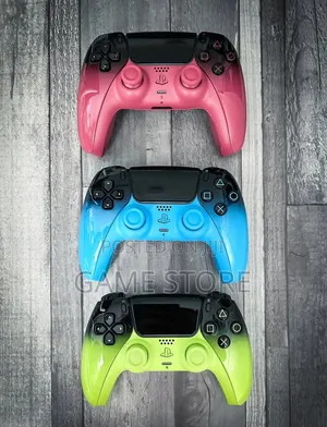 Brand New Ps5 Remix Controllers. Available in All Colours