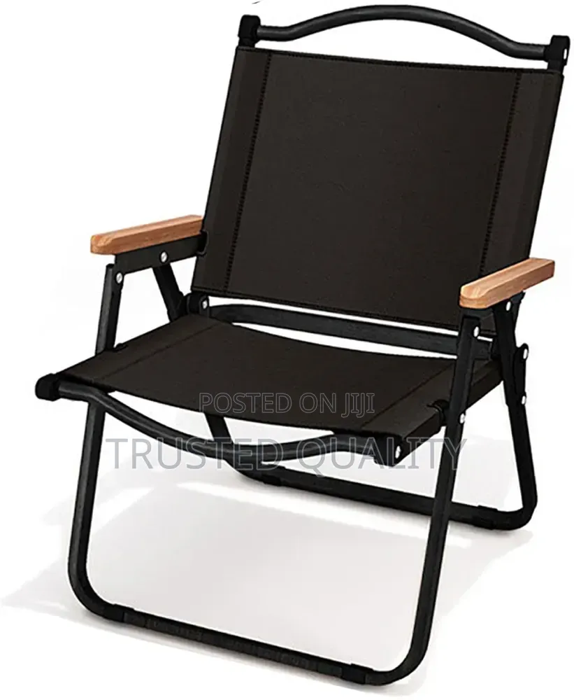 Ginoya Folding Chair