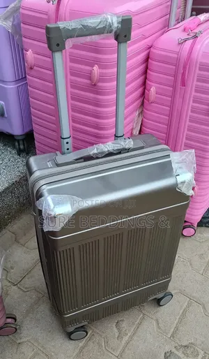 Rena Simple Suitcase