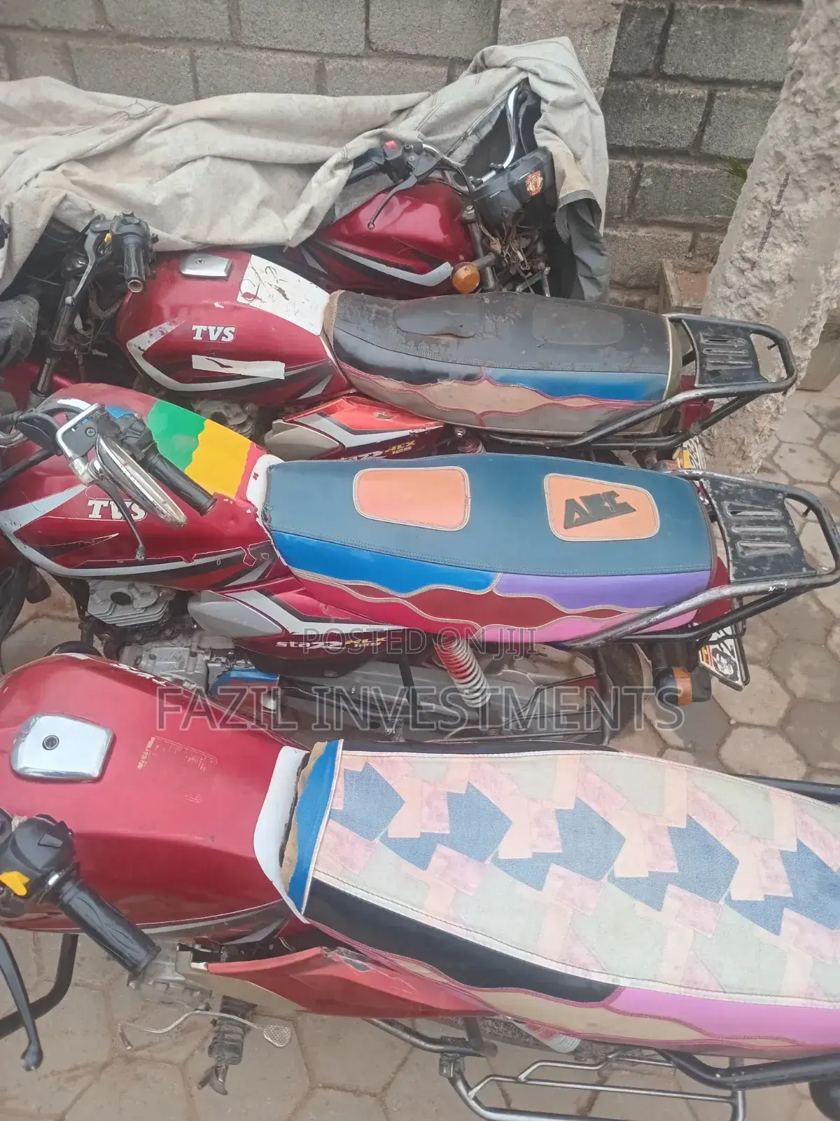 TVS HLX 125 1998 Red