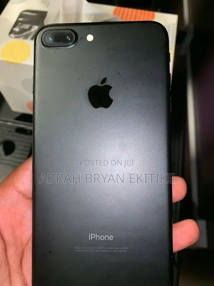 Apple iPhone 7 Plus 128 GB Black