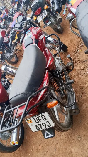 Bajaj CT 110X 2021 Red
