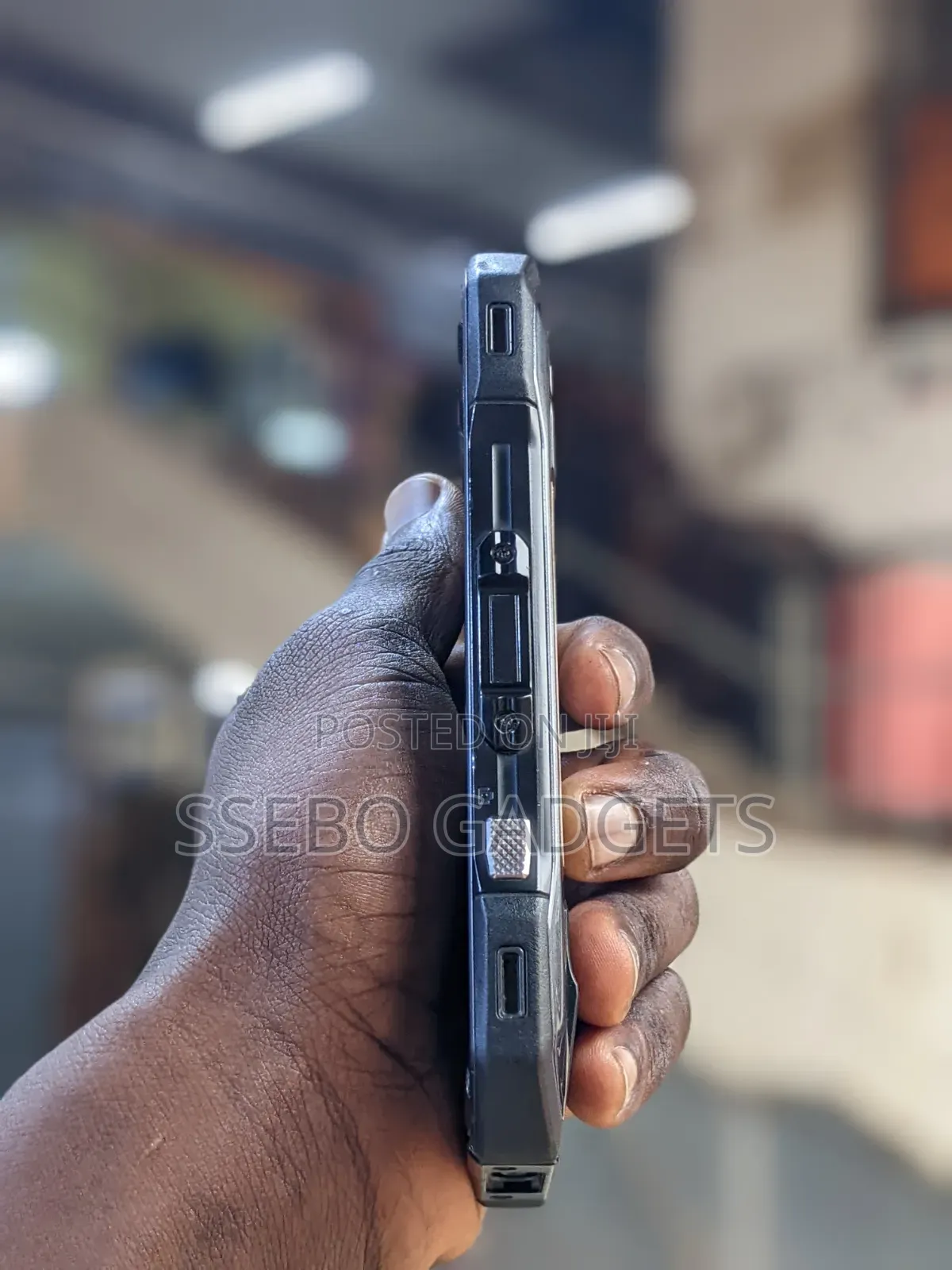 Kyocera Torque G04 KYV 46 64 GB Black