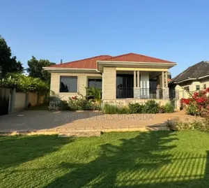 4bdrm Bungalow in Namugogo, Nakawa for rent