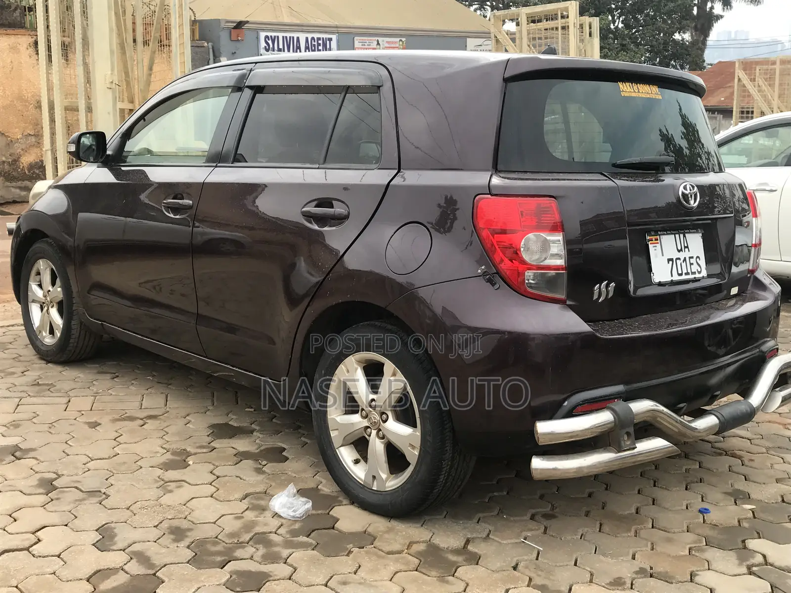 Toyota IST 2008 Maroon