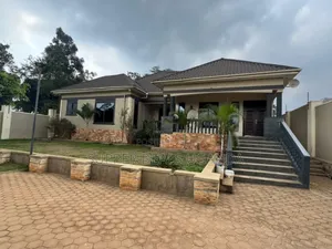 3bdrm Bungalow in Ntinda, Nakawa for rent