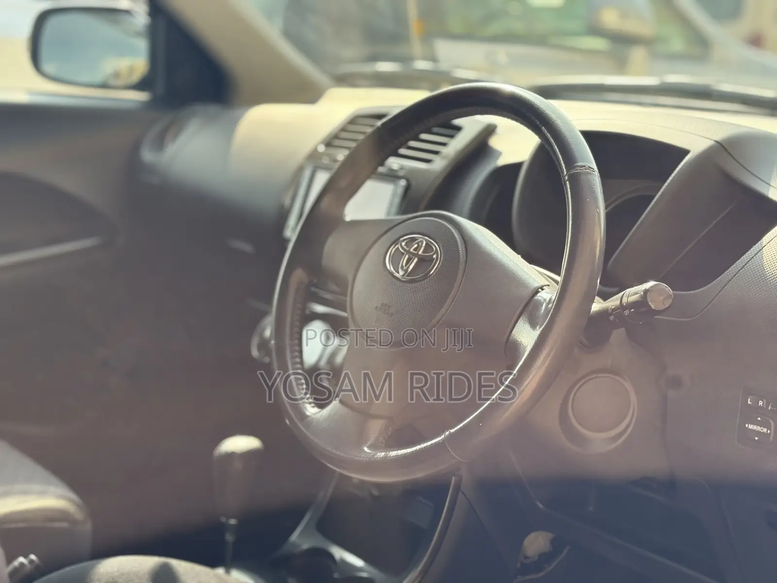 Toyota IST 2010 Silver