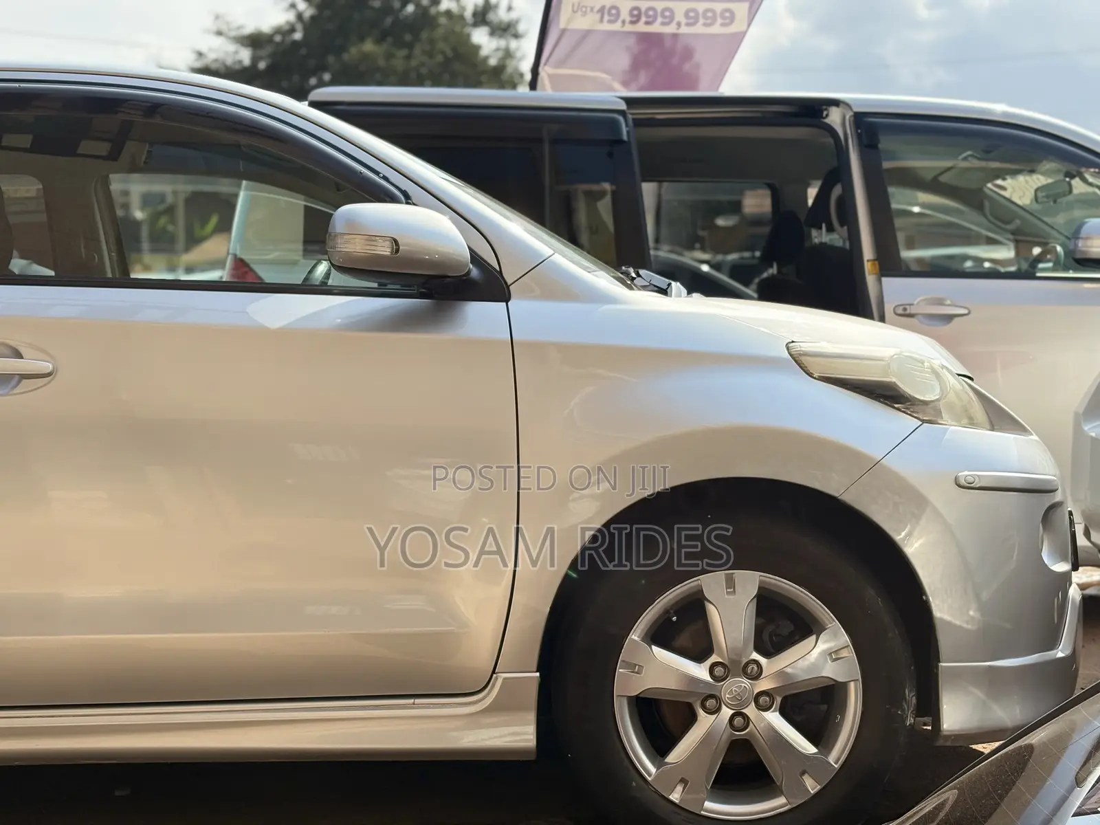 Toyota IST 2010 Silver