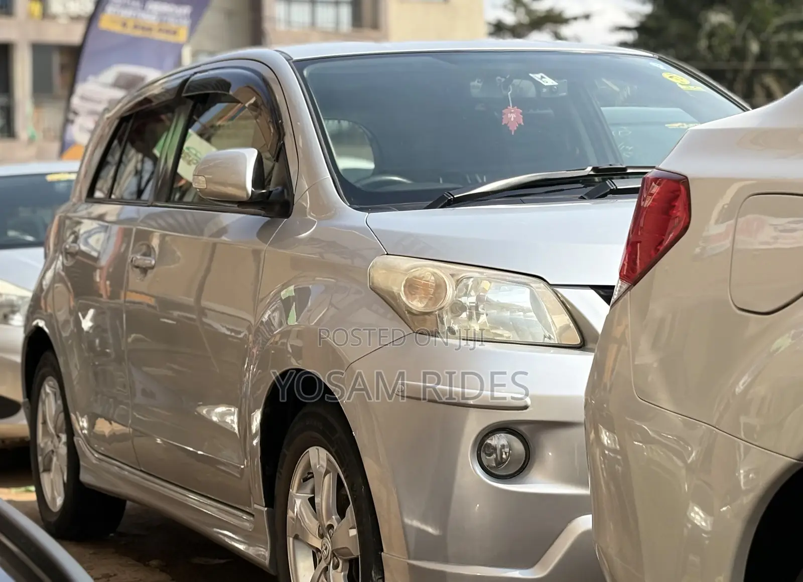 Toyota IST 2010 Silver