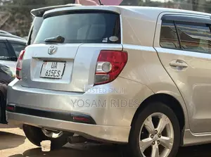 Toyota IST 2010 Silver