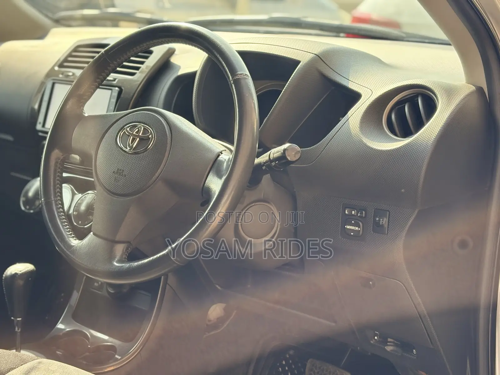 Toyota IST 2010 Silver