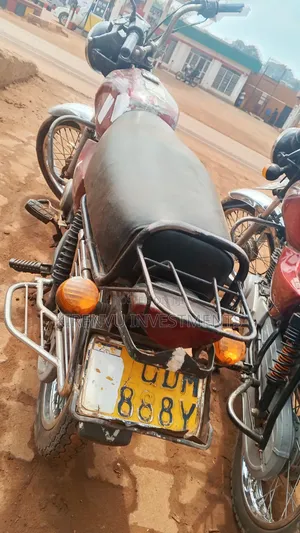 Bajaj Boxer 100 2015 Red