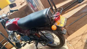 Bajaj Boxer 100 2017 Red