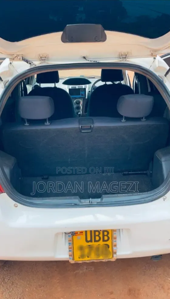 Toyota Vitz 2008 White