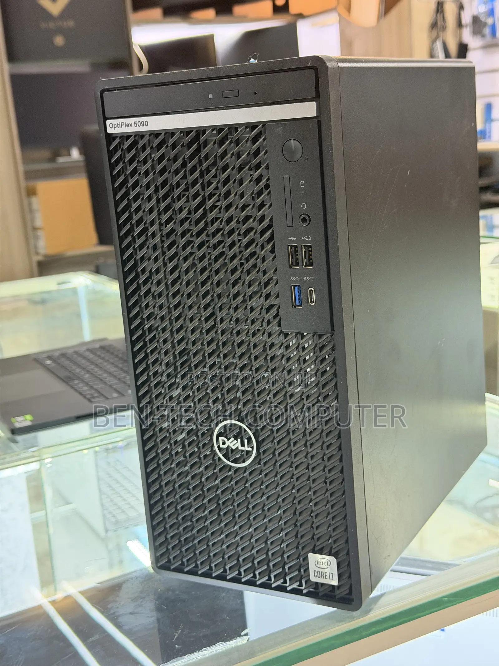Desktop Computer Dell 8GB Intel Core i5 SSD 256GB