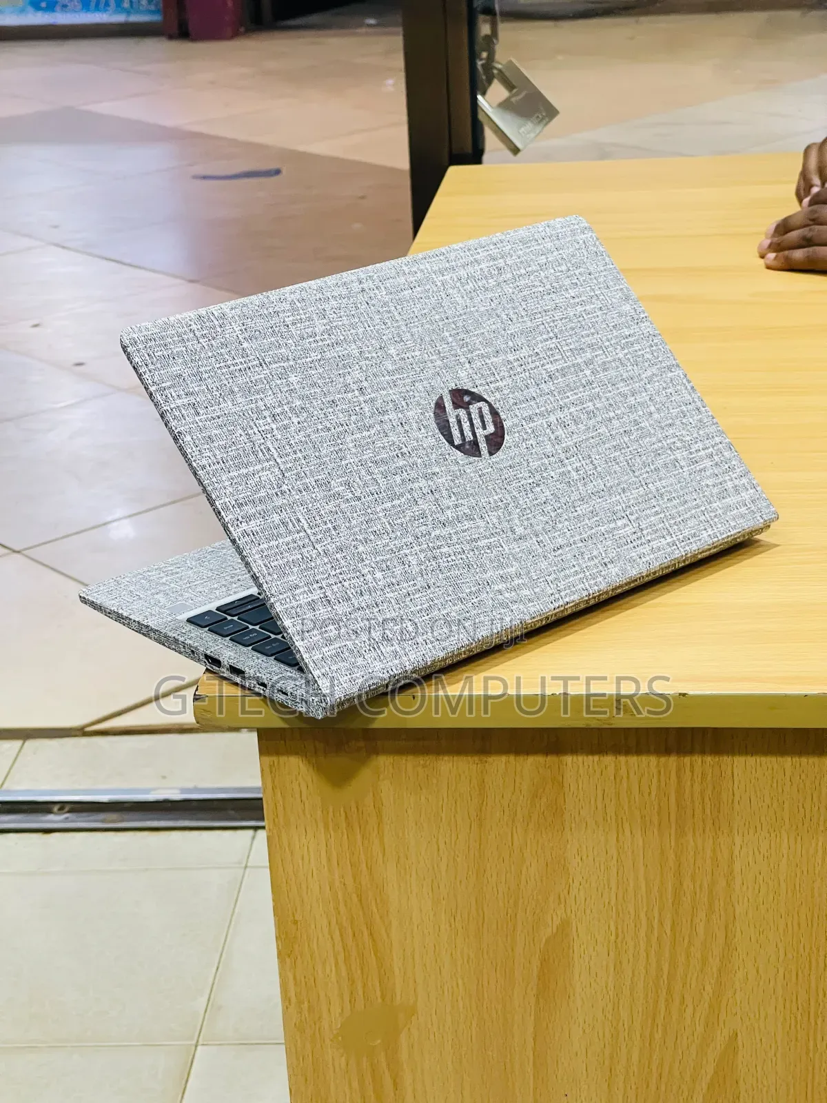 New Laptop HP ProBook 440 G10 8GB Intel Core i5 SSD 512GB