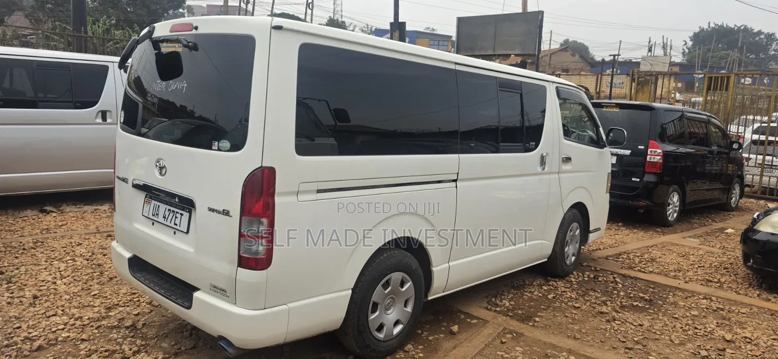 Toyota HiAce 2013 White