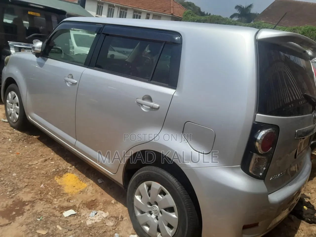 Toyota Corolla Rumion 2011 Silver