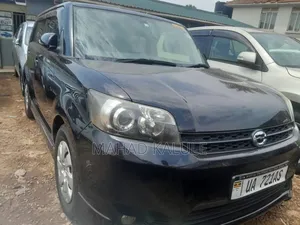 Toyota Corolla Rumion 2011 Black