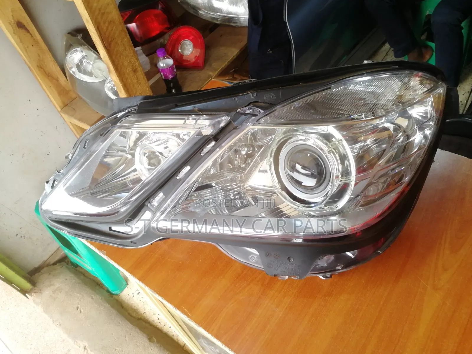 W212 Head Light