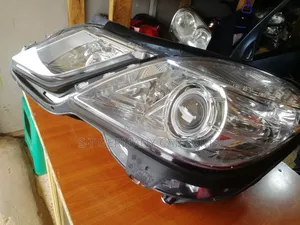 W212 Head Light