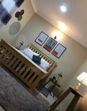 Hardwood 5by6 Bed