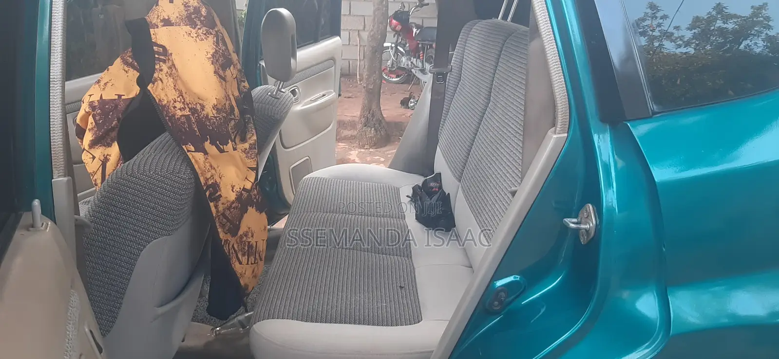 Mazda Demio 1996 Green