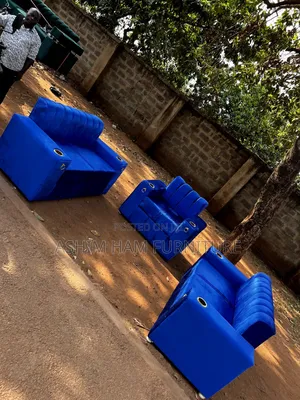 Sofa Sets / on Sale in Good Materials