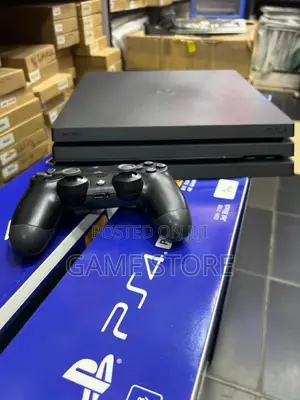 Ps4 Pro, 12 Games 2 Pads: No Stress, Just Pure Vibes for Sunday.