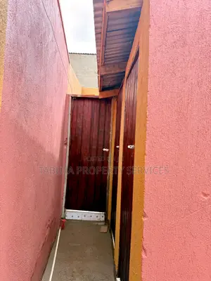 Commercial House