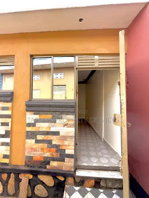 Commercial House