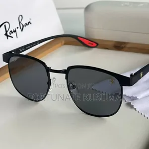 Fashionable Rayban Sunglasses