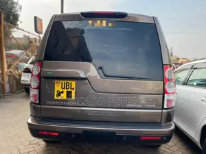 Land Rover Discovery 2014 Gold