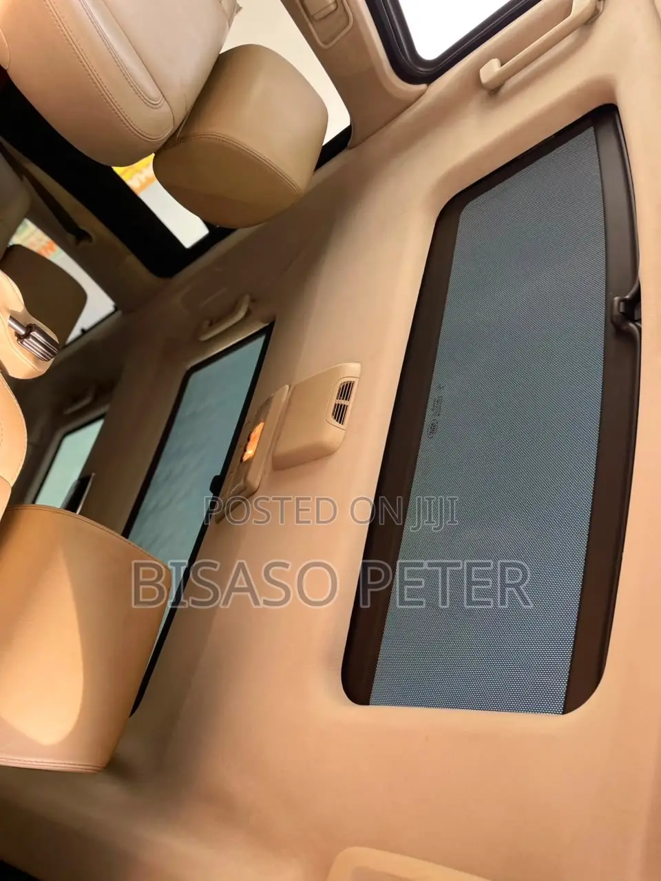 Land Rover Discovery 2014 Gold