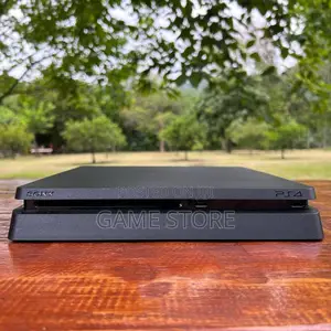 Ps4 Slim, 12 Games 2 Pads: Don't Miss This Deal for Your Home.
