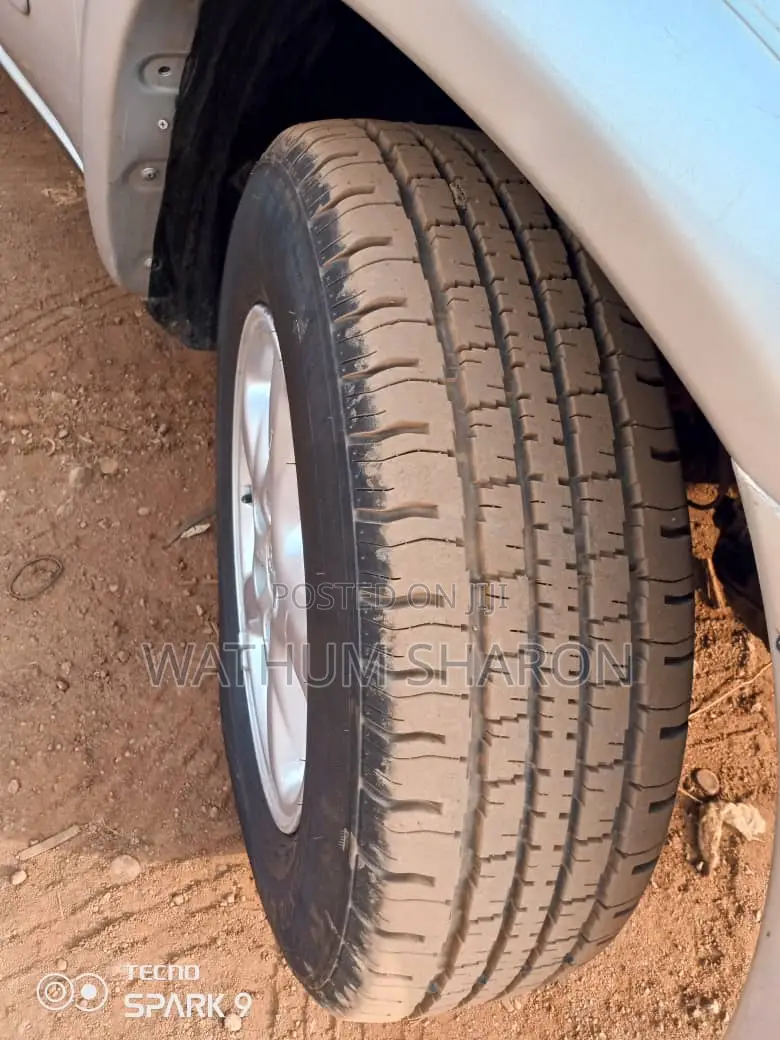 Toyota RAV4 2001 Silver