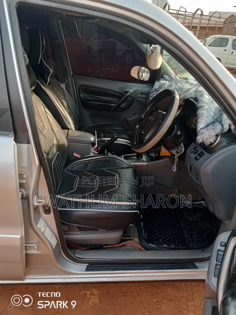 Toyota RAV4 2001 Silver