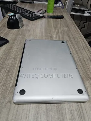 Laptop Apple MacBook Pro 8GB Intel Core i5 SSD 256GB