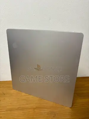 Ps4 Slim, 12 Games 2 Pads: Why Go Out When the Party Is Here?