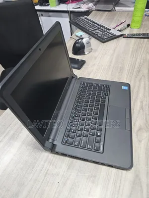 Laptop Dell Latitude 3340 4GB Intel Core i5 HDD 500GB