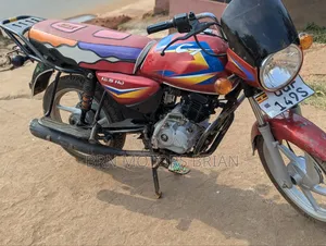 Bajaj Boxer 125 2023 Red