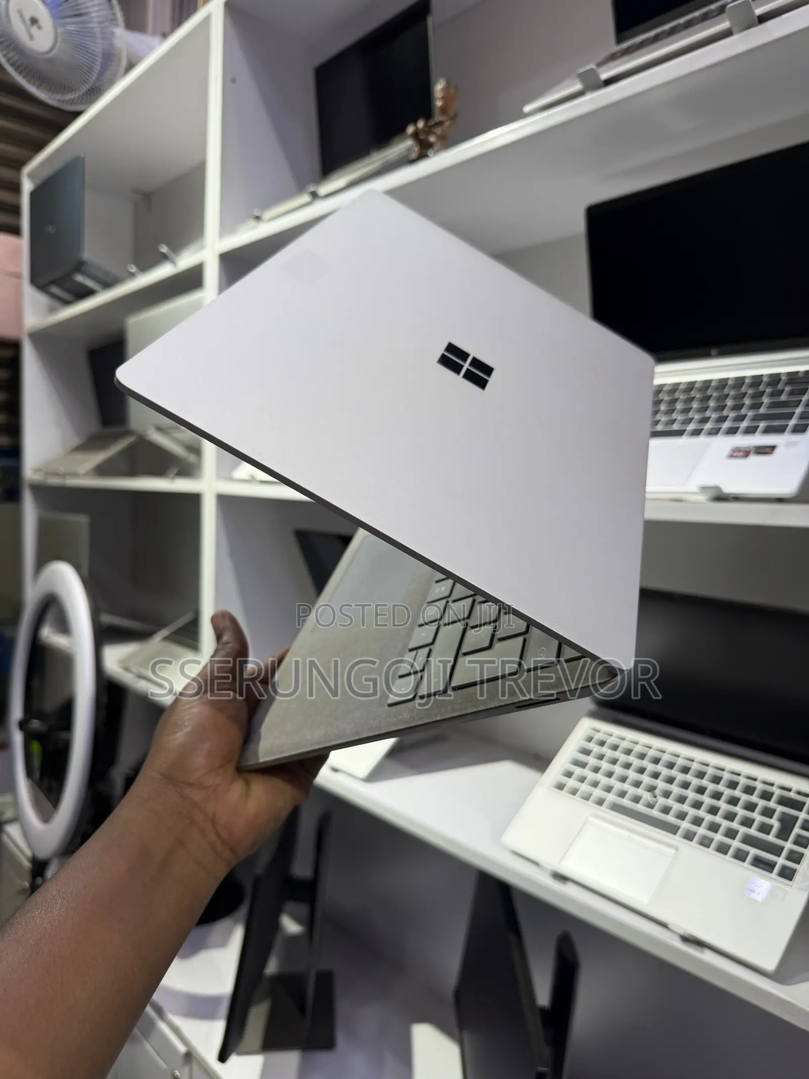 New Laptop Microsoft Surface Pro 4 8GB Intel Core i5 SSD 256GB