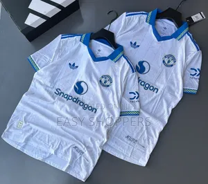 Manchester United 2026/27 Retro-Inspired Away Jersey!