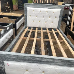 Bed 5by6 White Gray Bed
