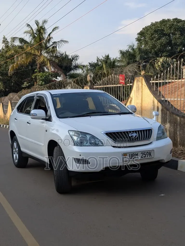 Toyota Harrier 2008 White