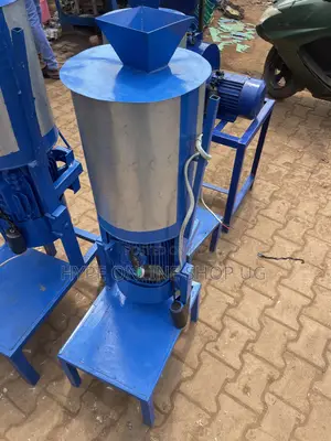Powerful Copper Motor Imported Used 8kgs Gnuts Grinding Machine
