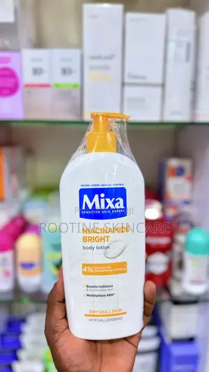 Mixa Niacinamide Bright 4% Shea Butter Niacinamide and Vitamin C 400ml