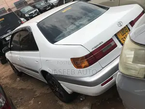 Toyota Premio 2005 White
